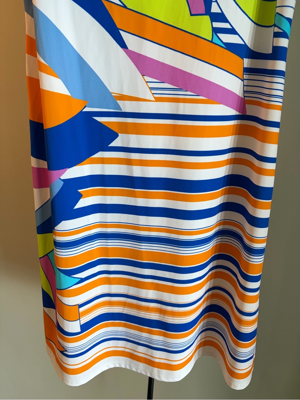 JUDE CONNALLY
SLEEVELESS ABSTRACT SHIFT DRESS - Picture 3 of 6